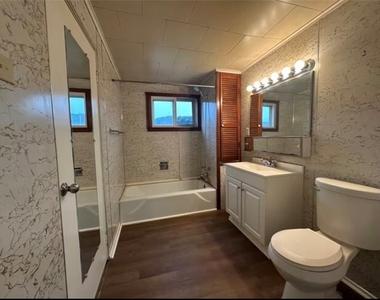 1615 Henrici Street - Photo Thumbnail 6