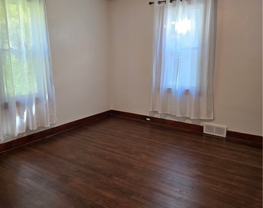 947 Hazel Ave - Photo Thumbnail 12