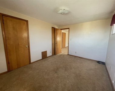 710 Lewis Ave Apt B - Photo Thumbnail 10