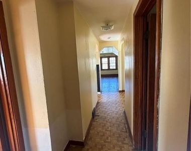 3 Courtland Avenue - Photo Thumbnail 2