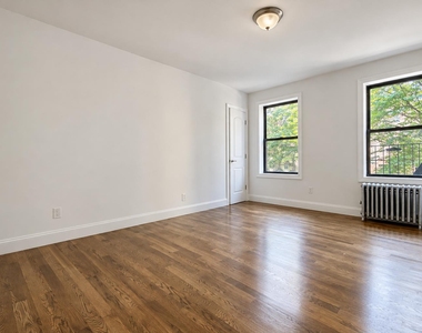 165 Pinehurst Avenue - Photo Thumbnail 4
