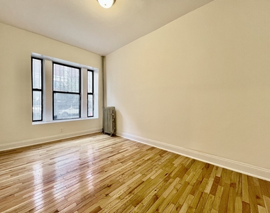 631 Edgecombe Avenue - Photo Thumbnail 5