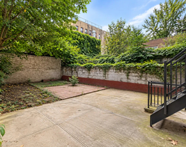 791 Sterling Place - Photo Thumbnail 4