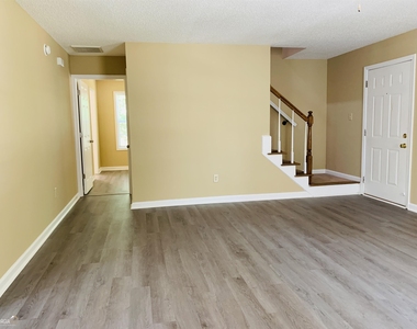 9 Bennett Street - Photo Thumbnail 4