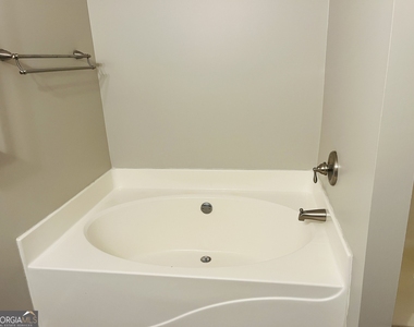 185 Hidden Brook Trail - Photo Thumbnail 19