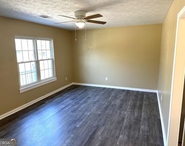 109 Sunset Lane - Photo Thumbnail 8