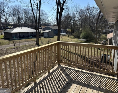 109 Sunset Lane - Photo Thumbnail 7