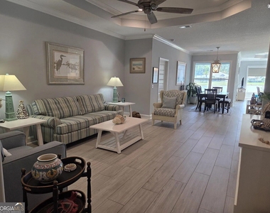 196 Ryan Nicholas Drive - Photo Thumbnail 7