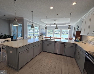 196 Ryan Nicholas Drive - Photo Thumbnail 16
