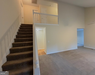81 Abbotsford Drive - Photo Thumbnail 3