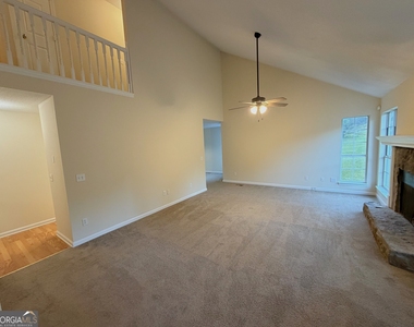 81 Abbotsford Drive - Photo Thumbnail 2