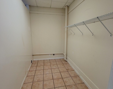 81 Abbotsford Drive - Photo Thumbnail 8
