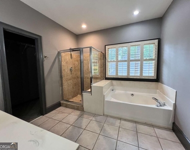 5035 Hamptons Club Drive - Photo Thumbnail 27