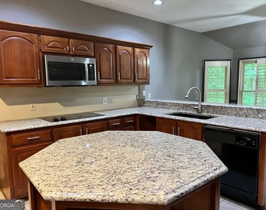 5035 Hamptons Club Drive - Photo Thumbnail 19