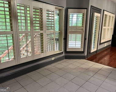 5035 Hamptons Club Drive - Photo Thumbnail 23