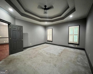 5035 Hamptons Club Drive - Photo Thumbnail 26
