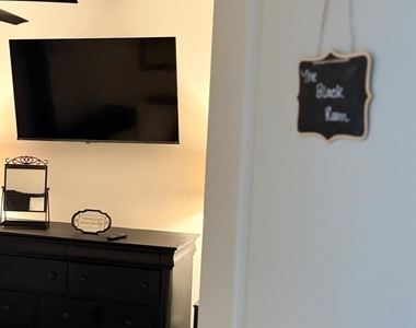 630 Windsor Brook Lane Se - Photo Thumbnail 10