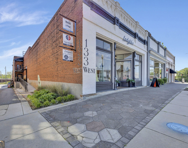 133 W Washington Street - Photo Thumbnail 38