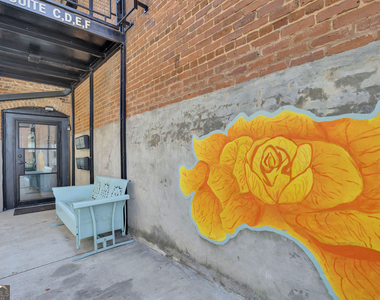 133 W Washington Street - Photo Thumbnail 34