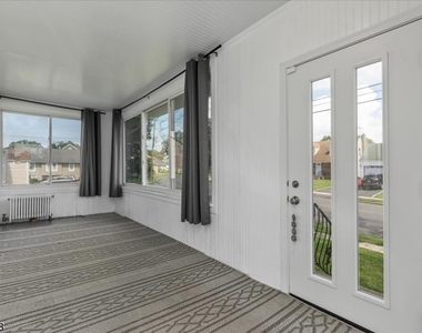 1320 Liberty Ave - Photo Thumbnail 3