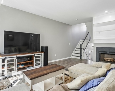 1602 Northcrest Ter - Photo Thumbnail 5