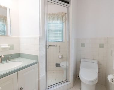 224 Prospect St - Photo Thumbnail 6