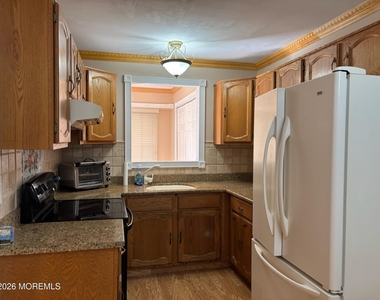 39 Stonybrook Road - Photo Thumbnail 3