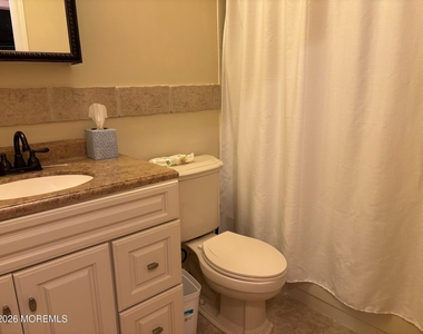 39 Stonybrook Road - Photo Thumbnail 8