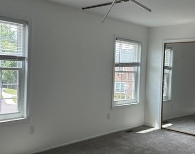 127 Bedford Place - Photo Thumbnail 9