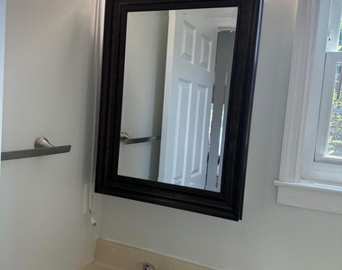 127 Bedford Place - Photo Thumbnail 18