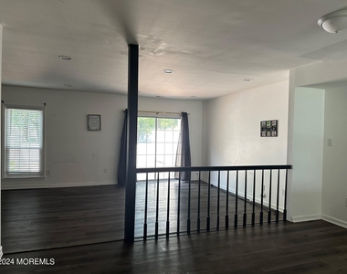 127 Bedford Place - Photo Thumbnail 19