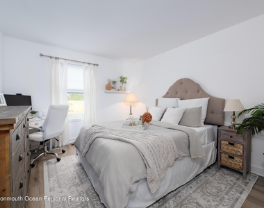 90 River Street - Photo Thumbnail 17