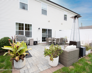 90 River Street - Photo Thumbnail 21