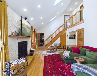 53 Cumberland Drive - Photo Thumbnail 11