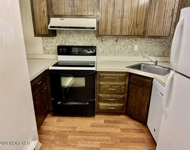 99 Arrowood Road - Photo Thumbnail 8