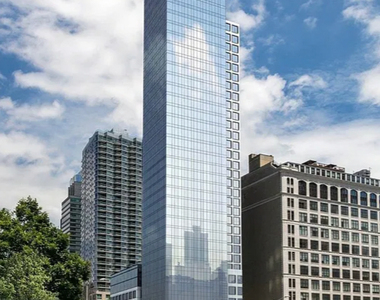West 36th Street - Photo Thumbnail 17