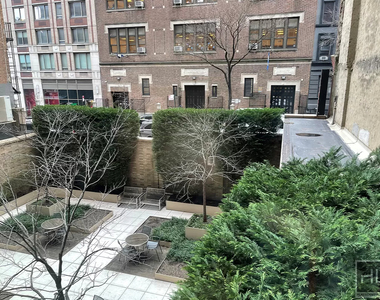 Lexington Avenue - Photo Thumbnail 12