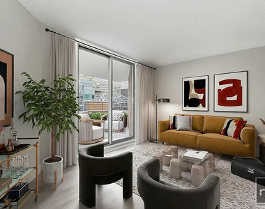 2nd Avenue - Photo Thumbnail 1