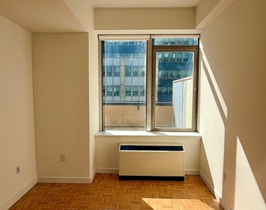 Murray Street - Photo Thumbnail 1