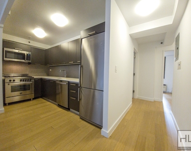East 39th Street - Photo Thumbnail 16