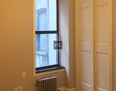 East 100th Street - Photo Thumbnail 5