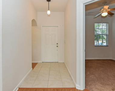 698 Sw Glen Crest Way - Photo Thumbnail 5