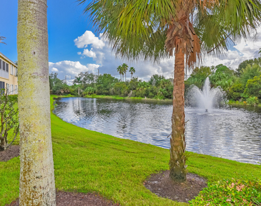 698 Sw Glen Crest Way - Photo Thumbnail 17
