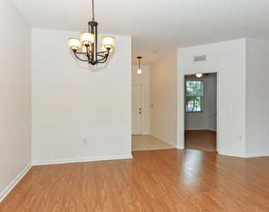 698 Sw Glen Crest Way - Photo Thumbnail 6