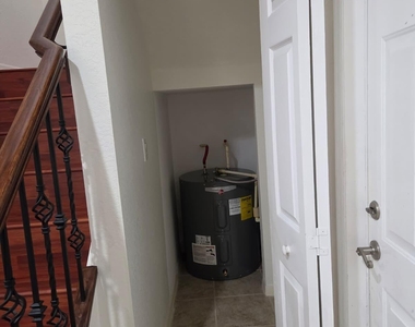 14965 Sw 41st Lane - Photo Thumbnail 11