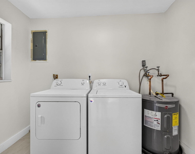 3941 Roan Court W - Photo Thumbnail 21
