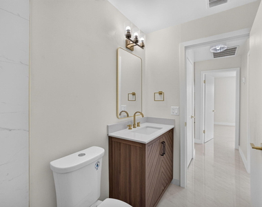 3941 Roan Court W - Photo Thumbnail 19