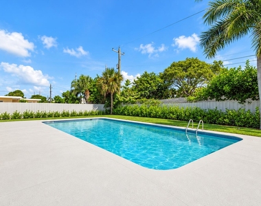 1343 W Ocean Avenue - Photo Thumbnail 1