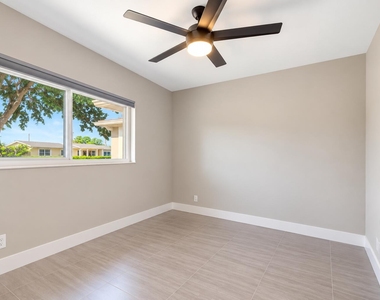 1343 W Ocean Avenue - Photo Thumbnail 25