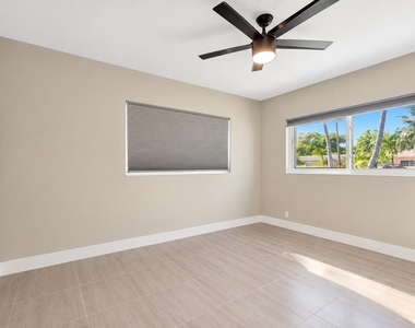 1343 W Ocean Avenue - Photo Thumbnail 26